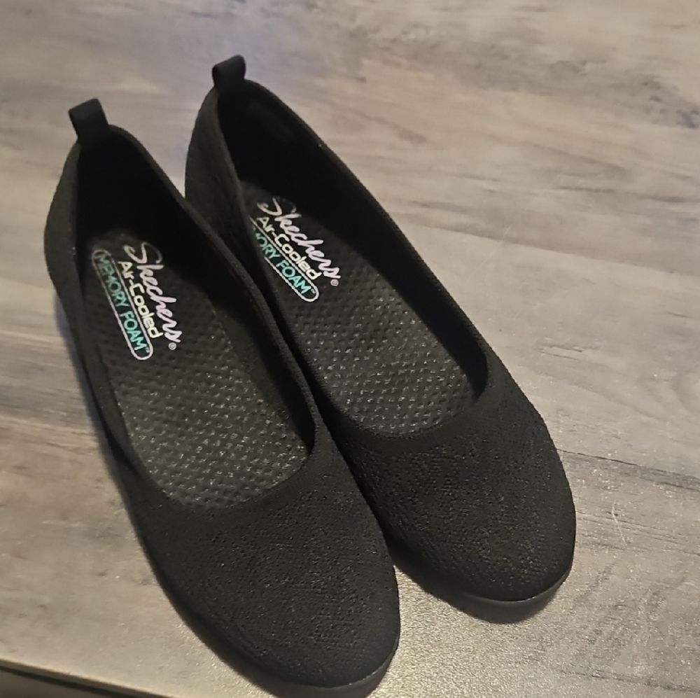 Skechers Black Slip-On Women's Flats - Memory Foam Comfort